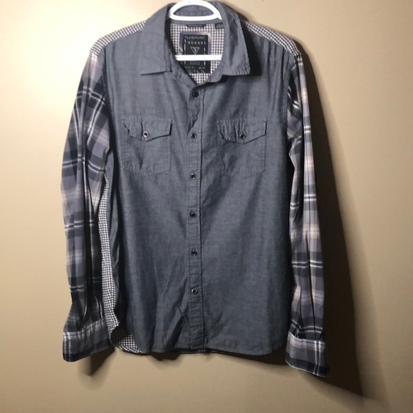 Guess regular fit Logan button up - Picture 1 of 3